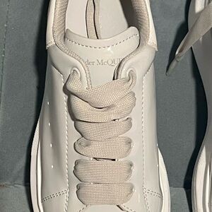 Alexander McQueen kids/boys size 32 White Leather Chunky Lace-Up Sneaker